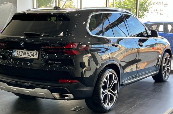 BMW X5 xDrive 50e xLine — пробег 14 539 км — фото 2 из 5