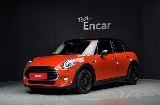 Mini Cooper 5Door Standard 3rd — пробег 82 295 км — фото 1 из 5