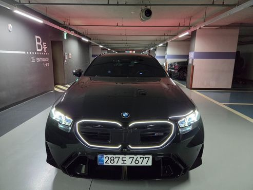 BMW M5 M5 Touring — пробег 4 280 км — фото 1 из 5