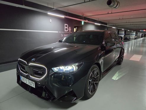BMW M5 M5 Touring — пробег 4 280 км — фото 2 из 5