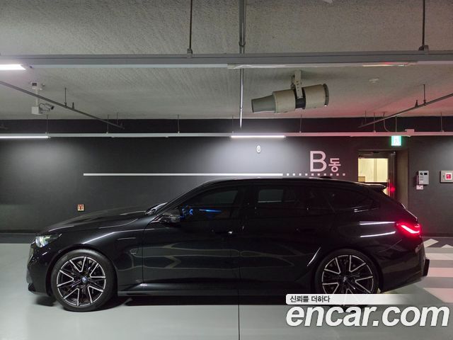 BMW M5 M5 Touring — пробег 4 280 км — фото 4 из 5