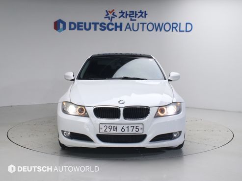 BMW 3-Series 320d Sedan Navi Package — пробег 129 500 км — фото 3 из 5