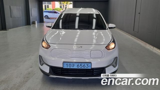 Kia Niro Light (Taxi Trim) — пробег 155 793 км — фото 1 из 5