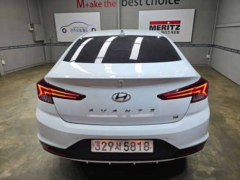 Hyundai AVANTE 1.6 Smart — пробег 53 000 км — фото 4 из 5