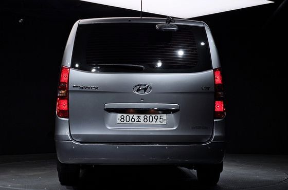 Hyundai Starex Van 5-Seater Modern — пробег 68 727 км — фото 4 из 5