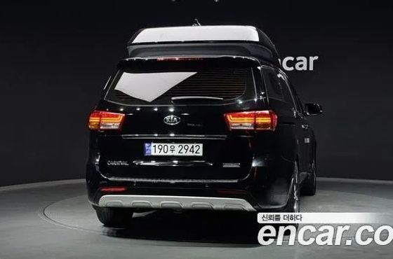 Kia Carnival 9-seater Hi-Limousine Prestige High roof — пробег 142 486 км — фото 4 из 5