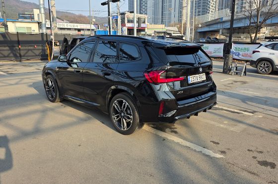 BMW X1 sDrive 20i M Sport — пробег 31 000 км — фото 2 из 5
