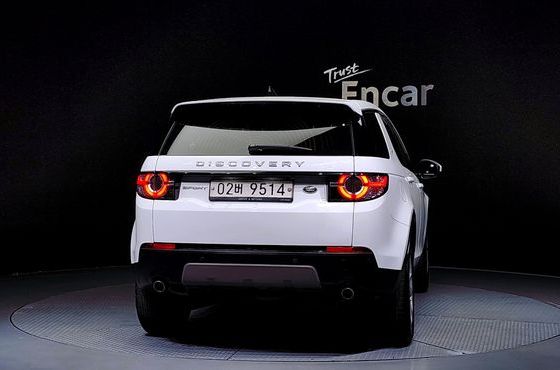 Land Rover Discovery Sport 2.0 TD4 SE (150PS) — пробег 107 562 км — фото 4 из 5