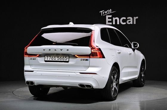 Volvo XC60 D5 Inscription — пробег 123 203 км — фото 2 из 5