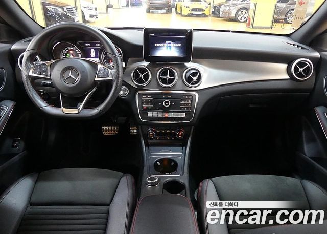 Mercedes-Benz CLA-Class CLA220 AMG Line — пробег 44 630 км — фото 4 из 5
