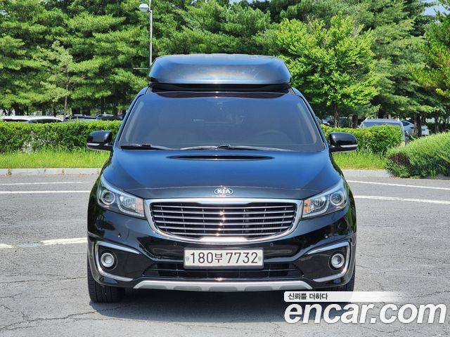 Kia Carnival 9-seater Hi-Limousine Prestige — пробег 146 000 км — фото 1 из 5