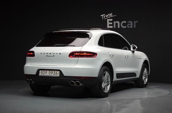 Porsche Macan 3.0 S Diesel 95B — пробег 128 591 км — фото 2 из 5