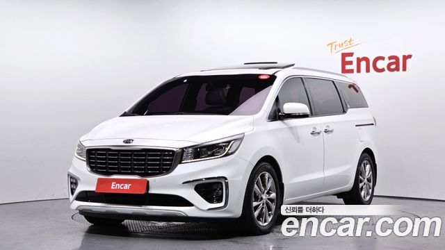 Kia Carnival 9-Seater Luxury — пробег 164 546 км — фото 1 из 5