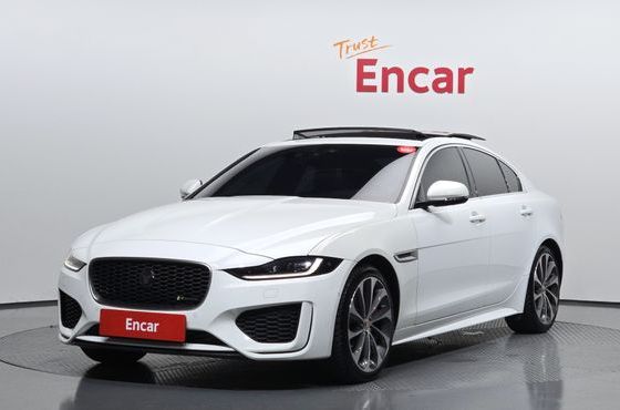 Jaguar XE P300 R-Dynamic HSE AWD — пробег 27 821 км — фото 1 из 5