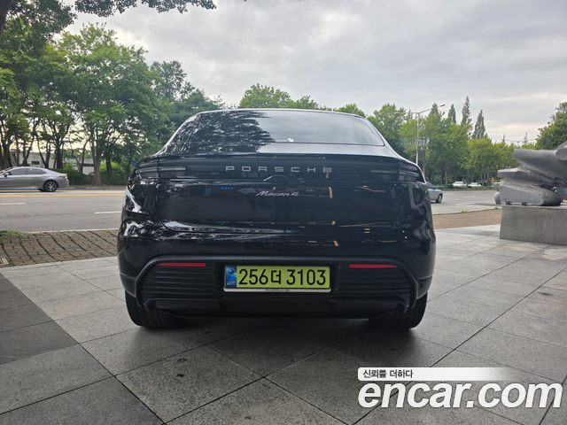 Porsche Macan Base 4 — пробег 12 200 км — фото 4 из 5
