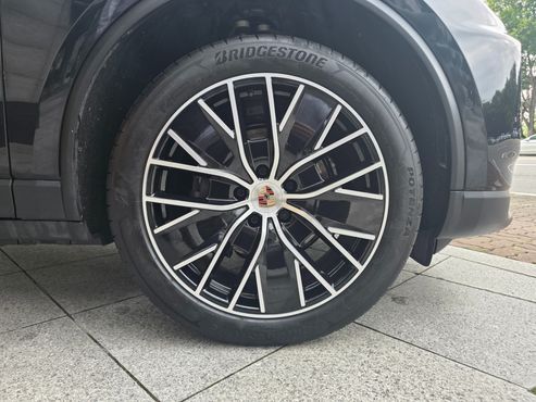 Porsche Macan Base 4 — пробег 12 200 км — фото 5 из 5