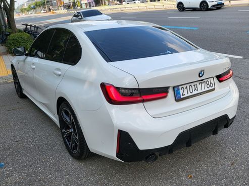 BMW 3-Series 320i M Sport — пробег 350 км — фото 3 из 5