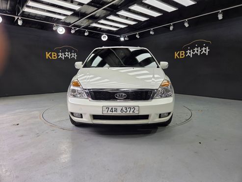 Kia Carnival New Carnival GX Standard — пробег 195 515 км — фото 1 из 5