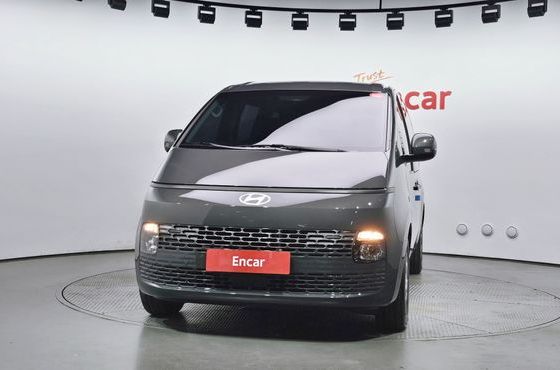 Hyundai Staria Tourer 9-Seater Modern — пробег 1 216 км — фото 3 из 5