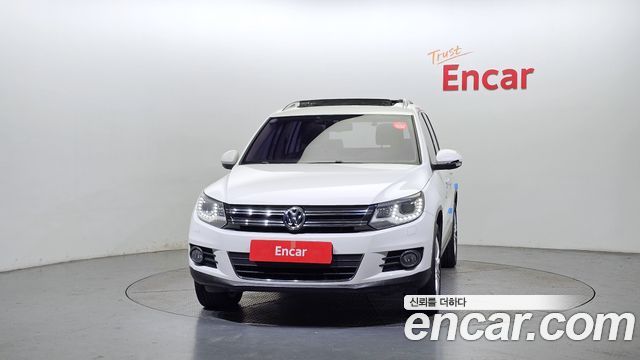 Volkswagen Tiguan 2.0 TDI  Premium 5N — пробег 110 380 км — фото 3 из 5