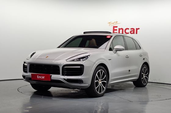 Porsche Cayenne 3.0 E-Hybrid — пробег 74 524 км — фото 1 из 5