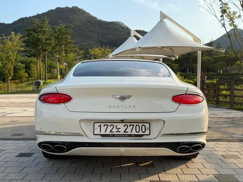 Bentley Continental 4.0 GT Azure — пробег 8 800 км — фото 4 из 5