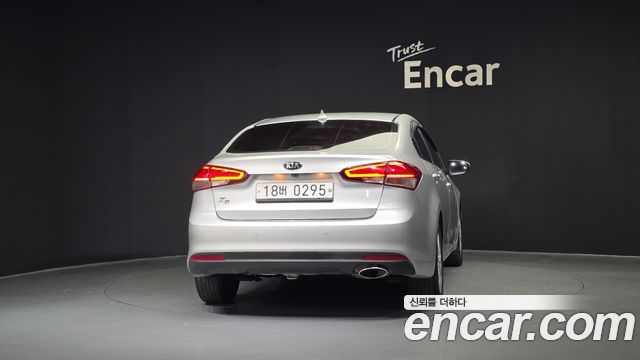 Kia K3 из Кореи Encar