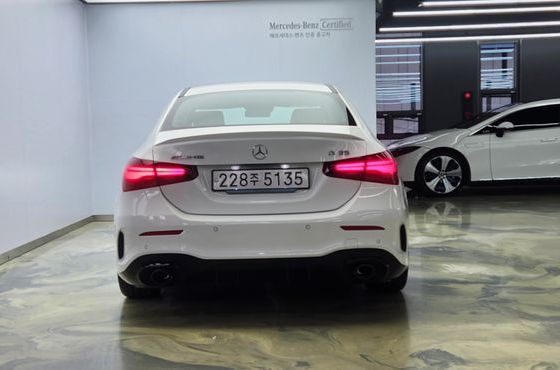 Mercedes-Benz A-Class AMG A35 S AMG 4MATIC Sedan — пробег 100 км — фото 4 из 5