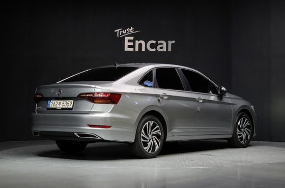 Volkswagen Jetta 1.4 TSI Prestige — пробег 16 476 км — фото 2 из 5