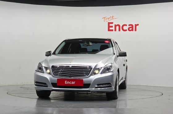 Mercedes-Benz E-Class E300 Elegance — пробег 35 459 км — фото 3 из 5