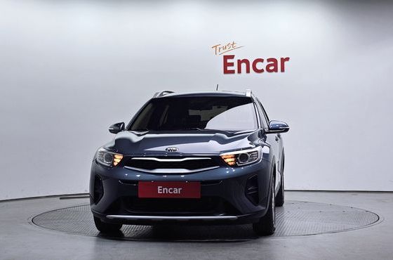 Kia Stonic 1.4 Deluxe — пробег 111 576 км — фото 3 из 5