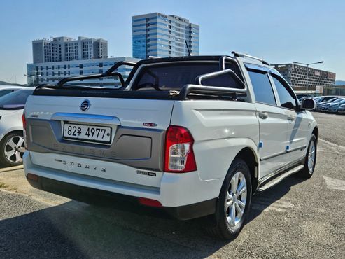 Ssangyong KORANDO 2.2 EXTREME 4WD — пробег 129 000 км — фото 2 из 5