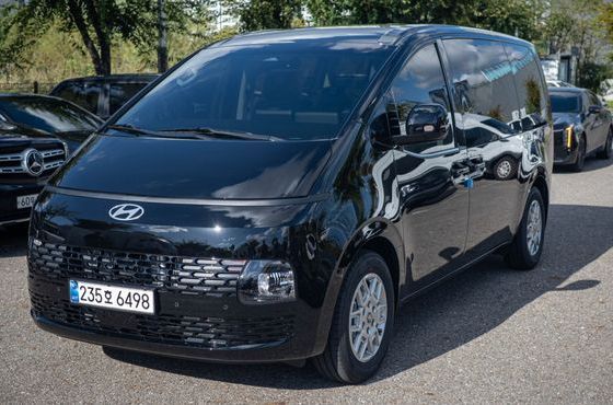 Hyundai Staria HEV 1.6 Tourer 9-Seater Modern — пробег 400 км — фото 1 из 5