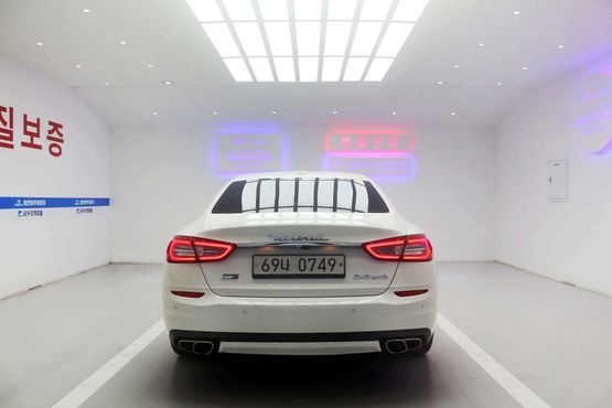 Maserati Quattroporte S Q4 3.0 V6 — пробег 73 000 км — фото 4 из 5