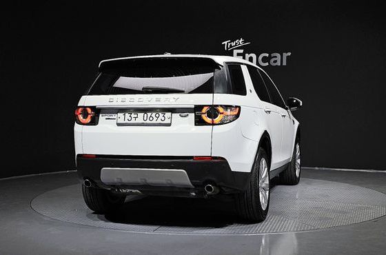 Land Rover Discovery Sport 2.0 TD4 HSE Luxury — пробег 124 724 км — фото 4 из 5