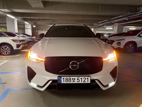 Volvo XC60 B5 Ultra Dark Air Sus — пробег 465 км — фото 1 из 5