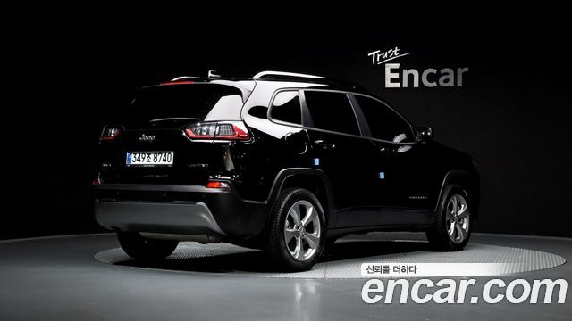 Jeep Cherokee из Кореи Encar