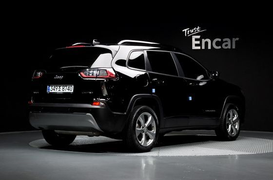 Jeep Cherokee 2.4 Limited AWD — пробег 66 088 км — фото 2 из 5