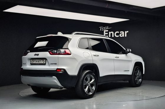 Jeep Cherokee 2.4 Limited AWD — пробег 49 022 км — фото 2 из 5