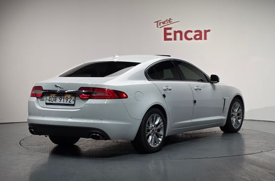 Jaguar XF 3.0D Luxury X250 — пробег 115 497 км — фото 2 из 5