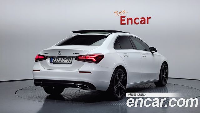 Mercedes-Benz A-Class A250 4MATIC Sedan — пробег 14 335 км — фото 2 из 5