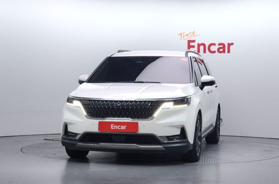 Kia Carnival 9-Seater Signature — пробег 74 335 км — фото 3 из 5