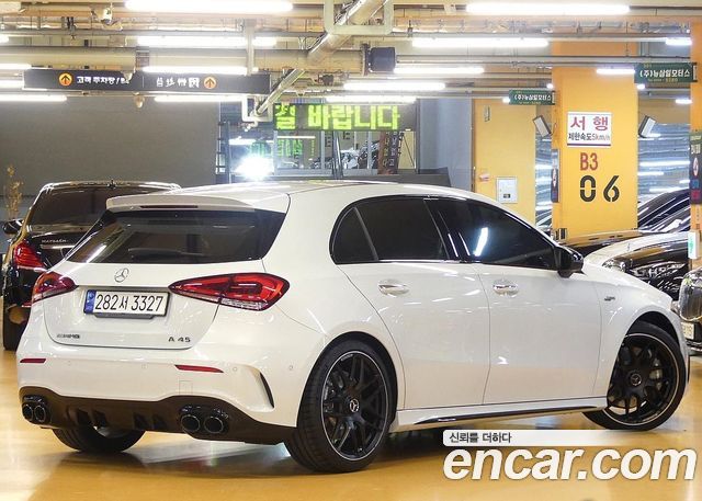 Mercedes-Benz A-Class AMG A45 4MAITC+ Hatchback — пробег 13 000 км — фото 2 из 5