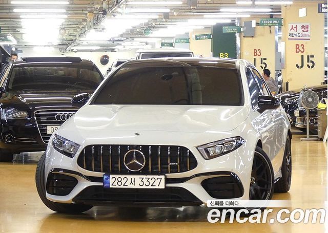 Mercedes-Benz A-Class AMG A45 4MAITC+ Hatchback — пробег 13 000 км — фото 3 из 5