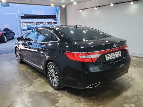 Hyundai Grandeur HG300 Exclusive — пробег 165 000 км — фото 4 из 5