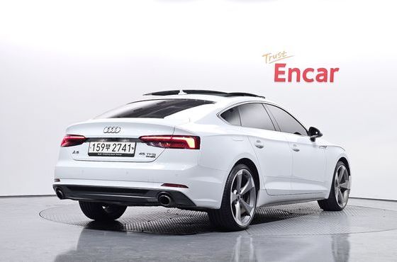 Audi A5 45 TFSI Quattro Premium Sportback — пробег 133 416 км — фото 2 из 5