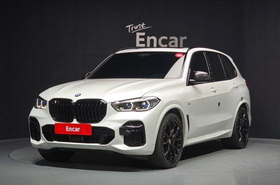 BMW X5 M50i — пробег 52 655 км — фото 1 из 5