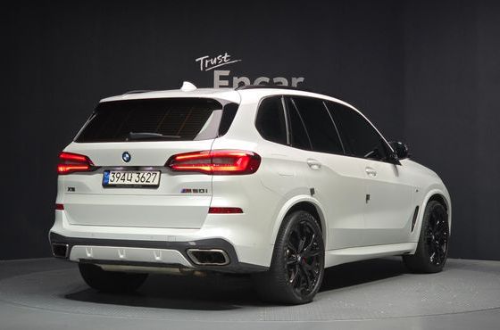 BMW X5 M50i — пробег 52 655 км — фото 2 из 5