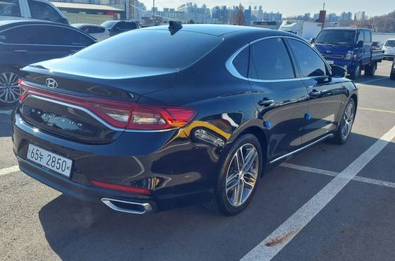 Hyundai Grandeur 2.4 Exclusive Special — пробег 30 568 км — фото 2 из 5