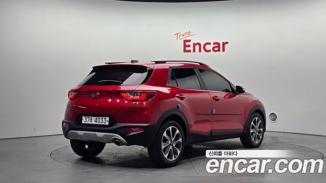 Kia Stonic из Кореи Encar